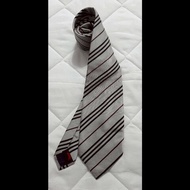 （日本製MIJ）BURBERRY博柏利 BLACK LABEL 黑標 戰馬 銀黑紅斜紋絲質領帶