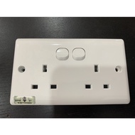 2 gang 13A switch socket (sirim)
