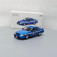 596 1: 64 Ford Crown Victoria-Wisconsin State Patrol Alloy Car Model Gift