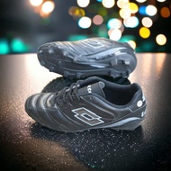 Lotto classic full black football boots with stitched all around