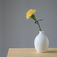 白色瓷器手工花瓶 日本製