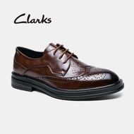 CLARKS_รองเท้าคัทชูผู้ชาย REAZOR PLAIN BRITISH 26148753 สีน้ำตาลรองเท้าแตะ &amp; รองเท้าไม่มีส้นสำหรับผู้ชาย - W1205558