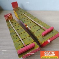 Traditional Musical Instruments Gamelan / Toti Nong Ning Kenong Traditional Musical Instruments / Ch