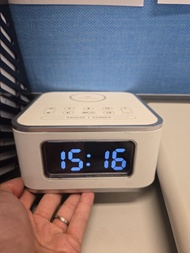 HomeTime 手機無線充電連藍牙喇叭鬧鐘