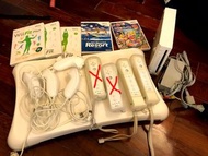 Wii 主機 2x手制 Wii-fit板  Game x4