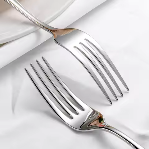 7.95“ Food Grade Stainless Steel 304 Gold Plated Dinner Forks Set Dishwasher Safe Salad Fork Table F