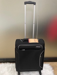 American Tourister 20吋布質行李箱 55 x 40 x 20cm