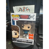 (R&G2H) Funko POP! Stranger Things - Dustin Snowball Dance (617) SCE with Boss Protector