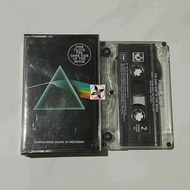 kaset pink floyd the dark side of the moon
