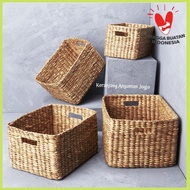 Basket / box storage/ organizer woven water hyacinth storage box/ size 40x30x23 cm