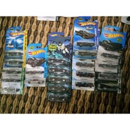 Hot Wheels BATMAN TV SERIES BATMOBILE 1966 TV SERIES BAT MOBILE