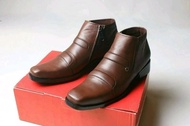 sepatu semi boot kulit asli model avelin - Boston- Brodo- Bally-