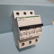 MCB IK60N 6KA 3PHASE 32A A9K24332 SCHNEIDER