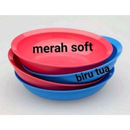 Cresendo plate, tupperware plate contains 4