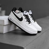 NIKE AIR FORCE 1 PANDA