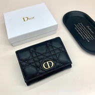 Dior This Mini Lady Dior Wallet Design Exquisite, Spacious Space.