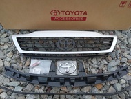 ของแท้ กระจังหน้า TRD TOYOTA FORTUNER 2012-2014 สีขาว 040 ครบชุด สำหรับ Fortuner trd สำหรับ โตโยต้า 