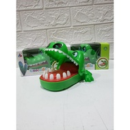 CROCODILE BITE TOY PRANK TOY/ CROCODILE FINGERS/