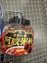 [Sam’s Club］  美拾派黨參紅糖阿膠粥料1.25kg   ～嚴選山東東阿縣產驢皮阿膠 ～採用甘肅原產3年生黨參 ～選用熬製甘蔗紅糖 ～精心配搭11種食材（紅高梁、紅棗、血燕麥、墨江紫米、黨參