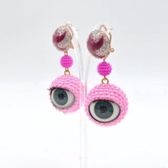 螢光粉紅樹脂珍珠眼球眼珠藝術耳環 24mm直徑 眨眼睡眼Swarovski