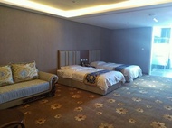 Shangzhi Yading Business Hotel