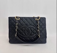 Chanel GST黑金荔枝纹牛皮托特包