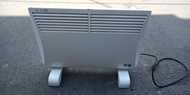 二手 台灣製  德國 嘉儀 HELLER  對流式防潑水可壁掛兩用電暖器 KEB-120 / KEB120  不能議價