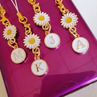 1pc White Daisy and 26 Letter A-Z Lanyard Pendant Mobile Phone Pendant Pendant
