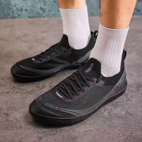 Classic Brand Comfortable Flat Bottom Weight Lifting Training Shoe Designer Wide Foot Non-slip Squat