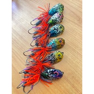Fishing Bait Fake Jumping Frog Triangle Rake Shape Size 3.5 Cm 7 Grams Suitable For All Types Of Fis