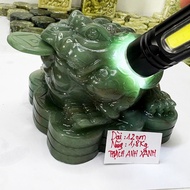 Monolithic Green Quartz Stone Toad 11-12cm long, weighs 1,6-1,8 kg from An An Feng Shui Fine Arts St