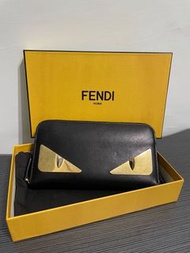 &lt;二手.八成新&gt;FENDI 經典小怪獸系列牛皮ㄇ字拉鍊長夾(黑)