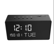 NZ01 NZ02擺台鬧鐘電子日曆桌面電子鐘電源或電池
