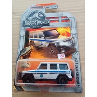 Matchbox - 14 Mercedes-Benz G 550 Silver Jurassic World