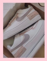 全新 Nike sneakers男女情侶款悠閒鞋波鞋運動鞋休閒鞋鞋子sport shoes sportty wearing出街返工返學輕便舒服鞋生日禮物送禮節日禮物birthday gifts 輕跑鞋