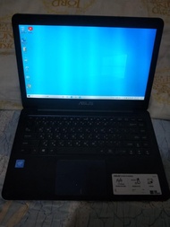 Asus L402N 筆電（已換SSD固態硬碟）