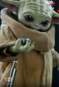 全新外紙箱從未開封HOT TOYS LMS013 1/1 THE MANDALORIAN  GROGU THE CHILD  LIFE-SIZE COLLECTIBLE FIGURE  “The ki