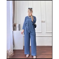 One Set Latest KnitWanita Hornet Latest Rib Knit Suit/ 2023 Korean Style Shirt and Culottes Set Tren