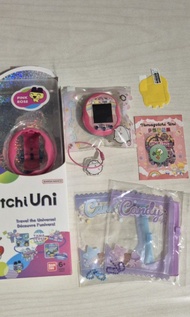 Tamagotchi Uni Pink (FREE Accessories)