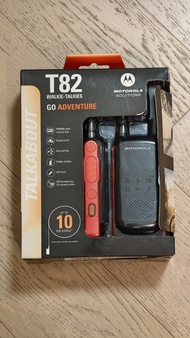 Motorola TLKR T82 409對講機(雙機)