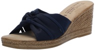 Easy Street Women's Ghita Wedge Sandal