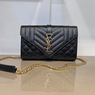YSL 黑荔枝牛皮Envelope絎縫金釦信封下蓋肩斜背鏈包