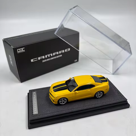 GOC 1/64 Scale Camaro Die-cast Alloy Car Model Collection Piece Decorative Gift Item