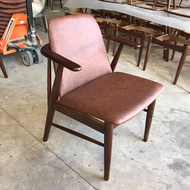 Ghế ăn Babie gỗ cao su bọc simili