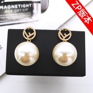 2020 Micro-Diamond Metal F Letter Pearl Earrings Female ins Temperament Light Luxury Earrings ins St