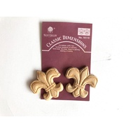 Walnut Hollow Classic Dimensions APPLIQUE MOULDING BUTTON Carved Pine Wood No.16110 4cm x 4cm (2pcs)