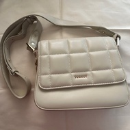 Tracey Handbag Preloved | Handbag cream
