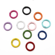 4/10ชิ้นลูกอมสีสเปรย์สีโลหะพวงกุญแจดาวหัวใจทรงกลมพวงกุญแจโซ่บอลพวงกุญแจเครื่องประดับ DIY ทำรอบแยกน่า