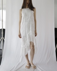 Rotsaniyom White Rose Ruffle Dress