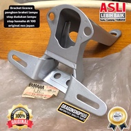 BRACKET LICENCE PANGKON BRACKET STOP LAMP HOLDER YAMAHA DT100 ORIGINAL NOS JAPAN 1X0-84551-00-20